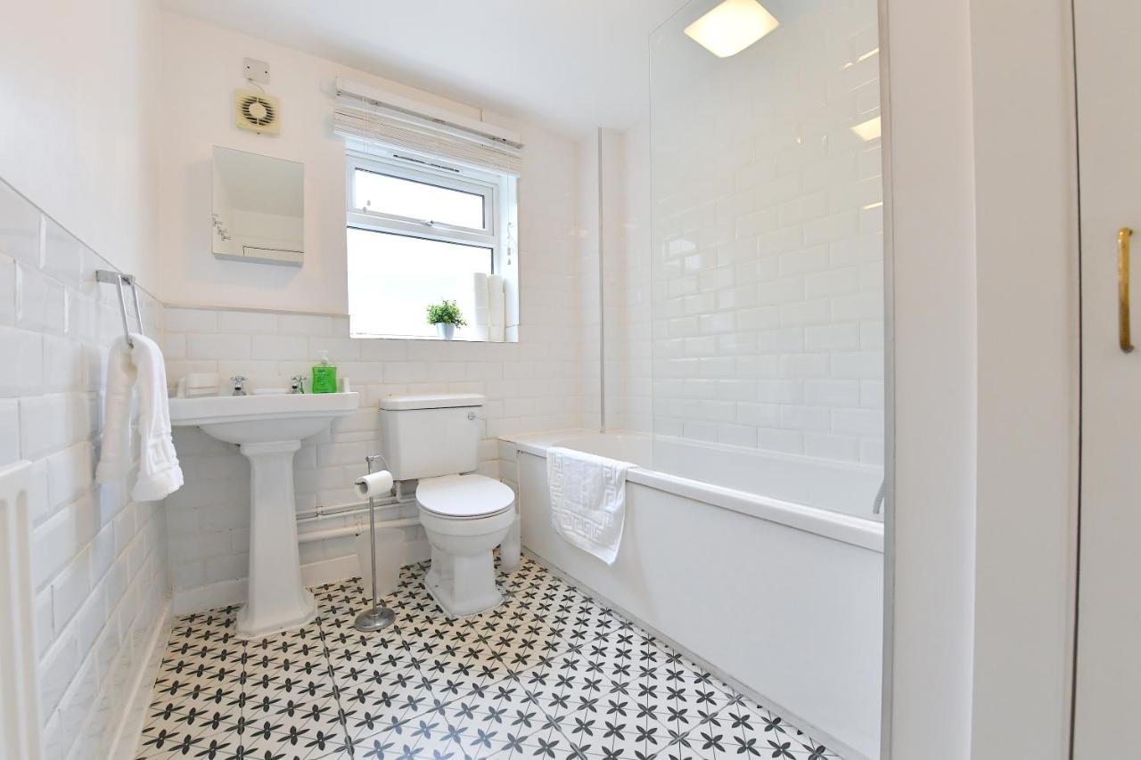 Clapham Junction - 2 Bedroom Apartment London Bagian luar foto